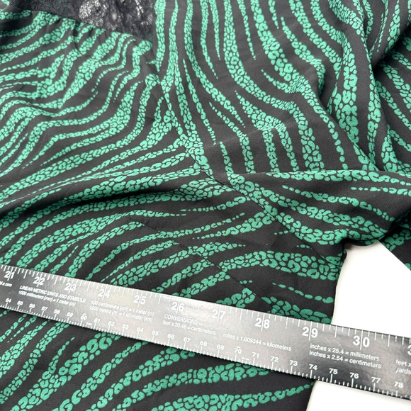 TORRID 4XL Sheer Green Black Button up Blouse Top 3/4 Sleeve Lace Zebra Stripe - Picture 6 of 8